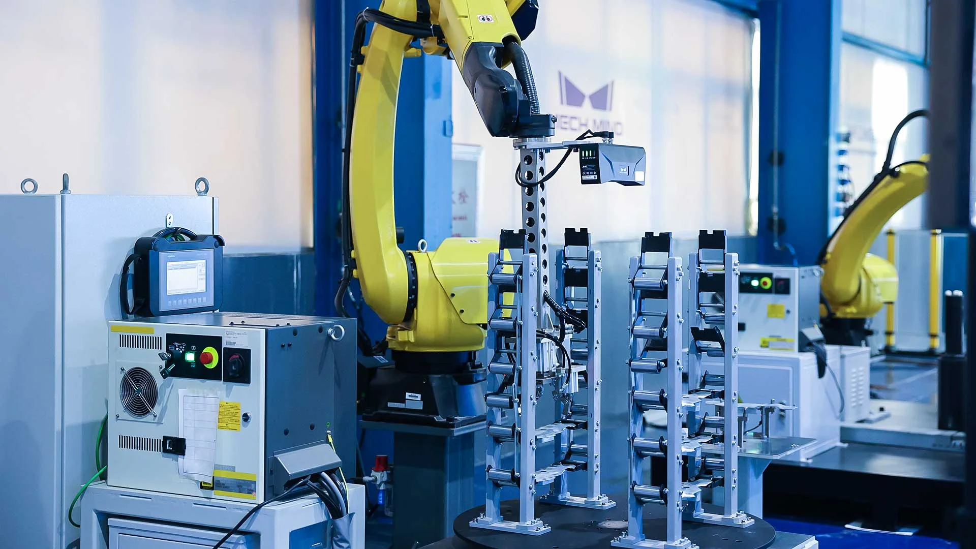 智能机器人应用-3D视觉引导钣金件高精度抓取上料