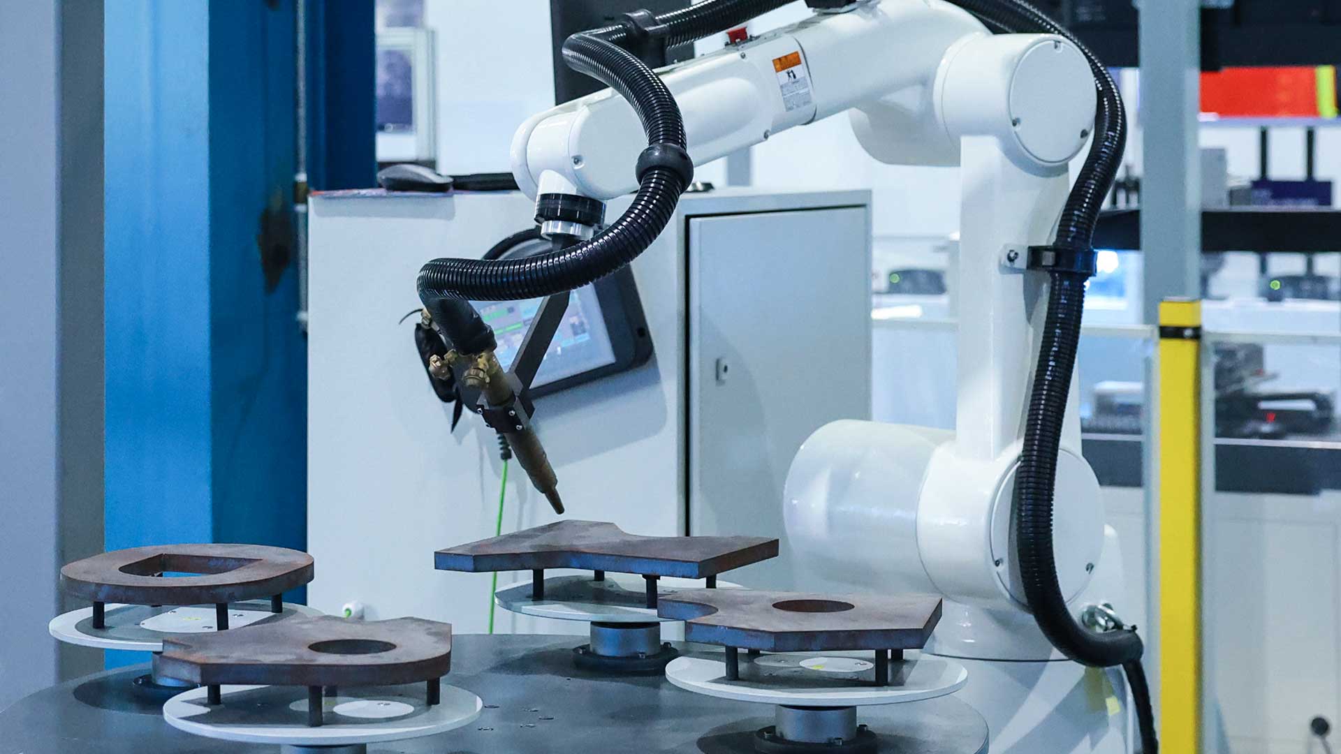 智能机器人应用-3D视觉引导钢板坡口切割