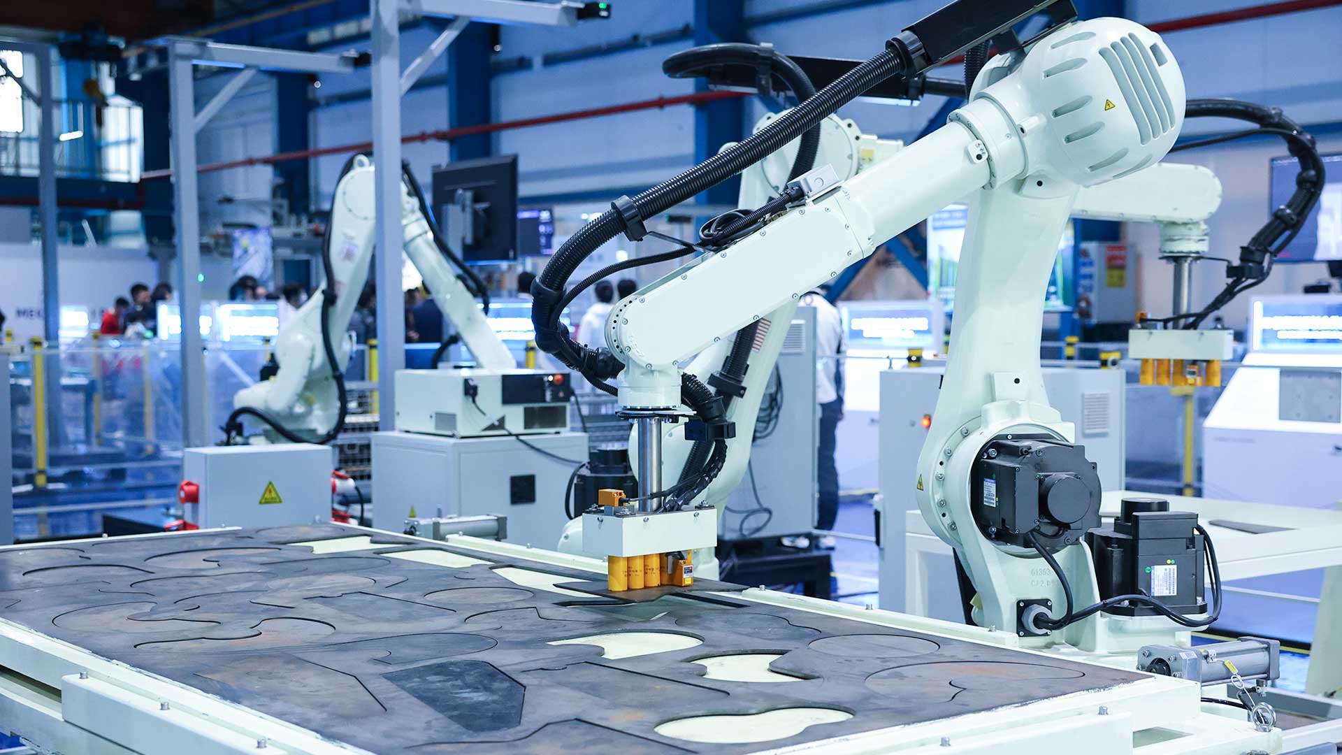 智能机器人应用-3D视觉引导钢板切割下料