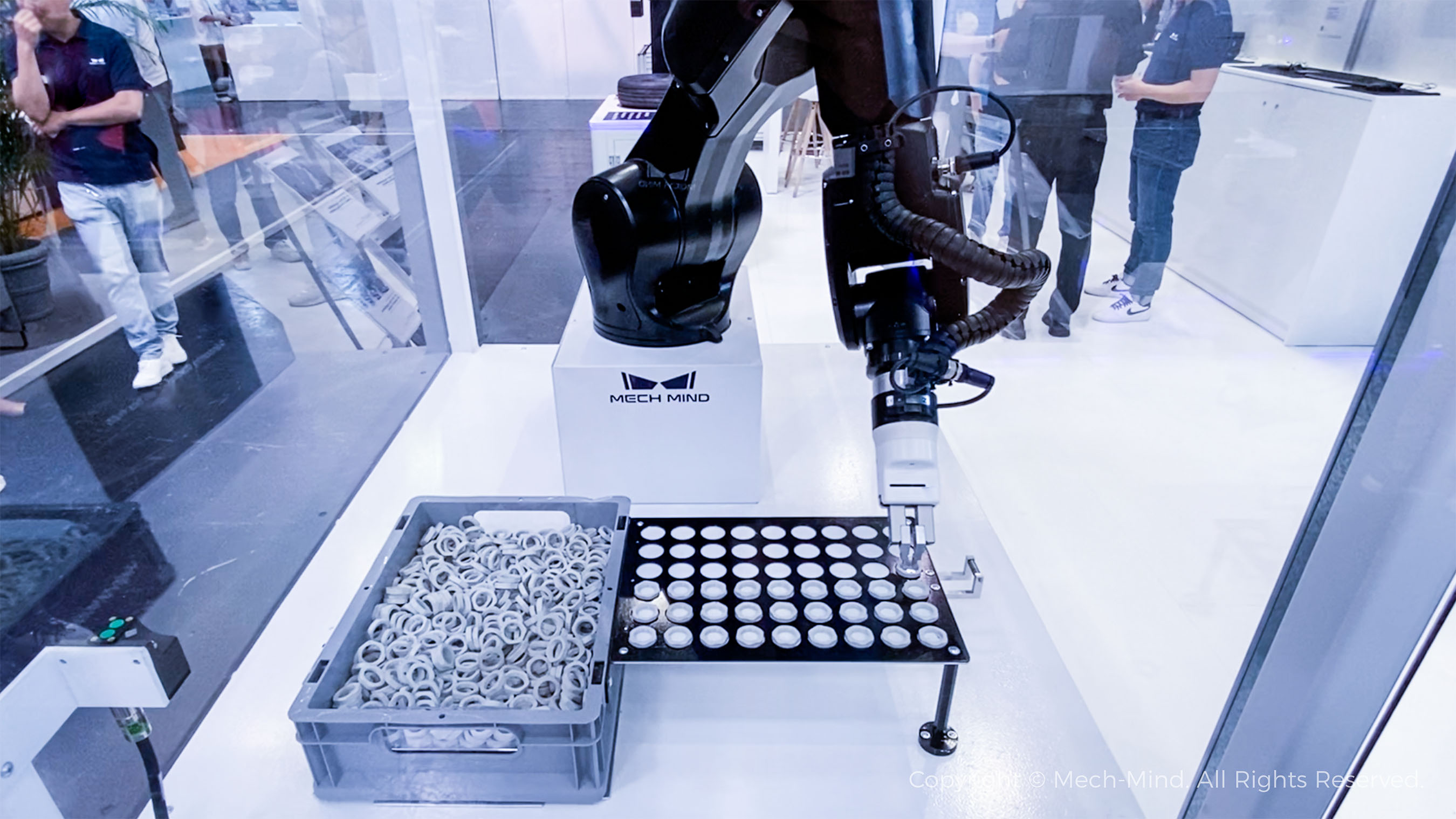 慕尼黑automatica 2025 | 梅卡曼德第三次亮相全球顶级自动化展,展出多项前沿具身智能技术及应用 慕尼黑automatica 2025 | 梅卡曼德第三次亮相全球顶级自动化展,展出多项前沿具身智能技术及应用