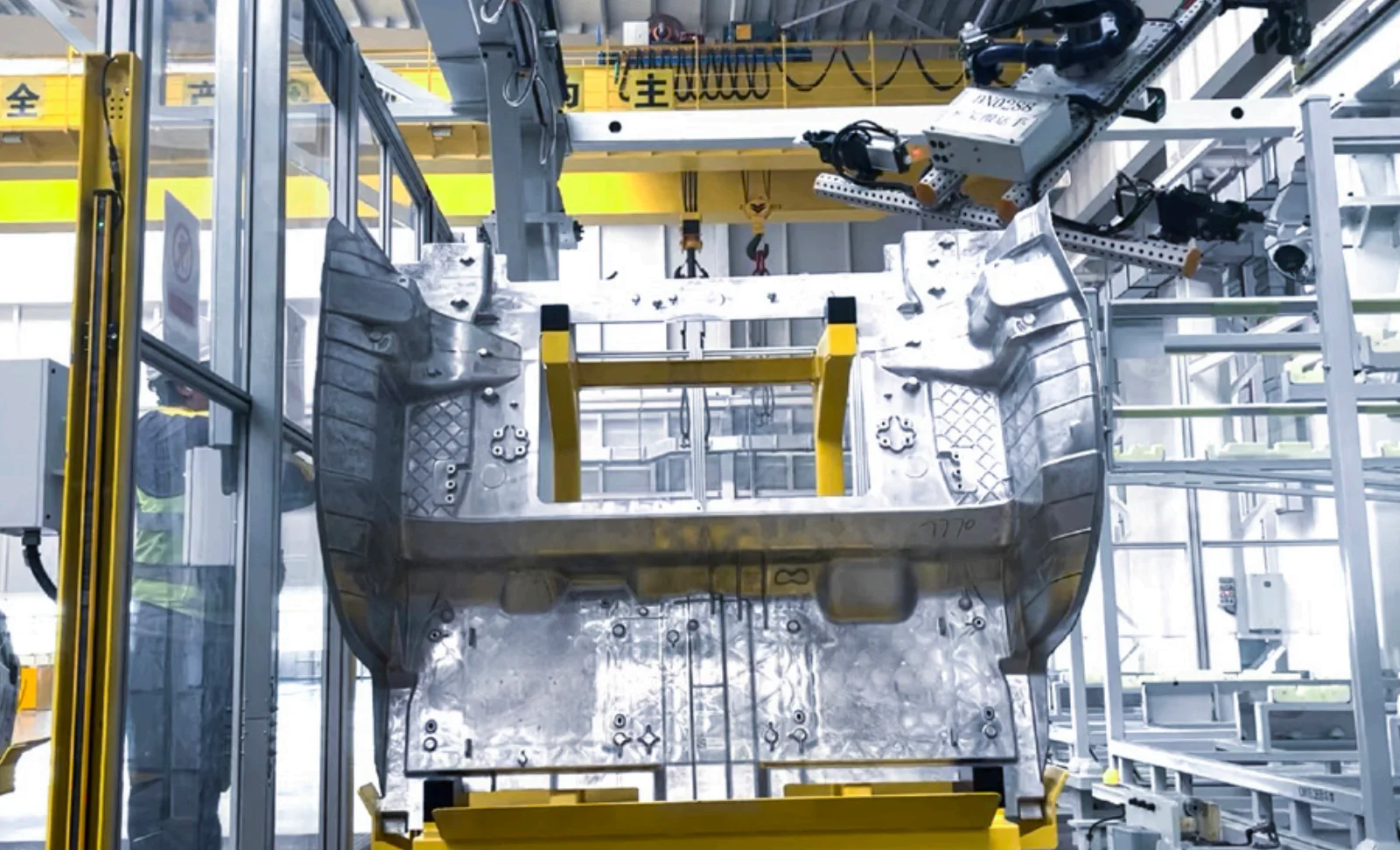 AI视觉引导压铸件抓取上料 | 某大型汽车主机厂