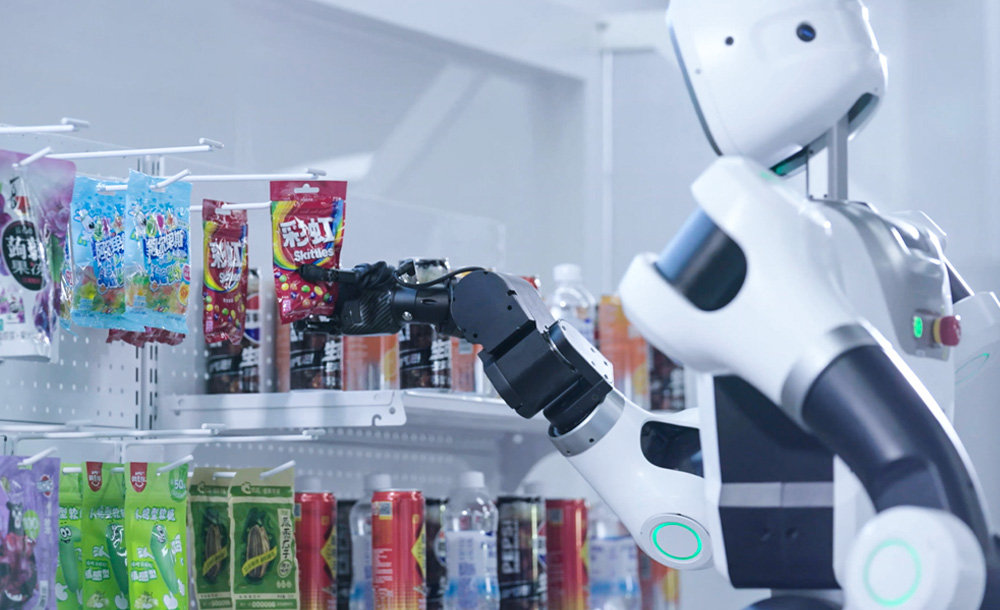 真实货品泛化操作，“无人化”自主作业，梅卡曼德人形机器人自主取货方案全新发布