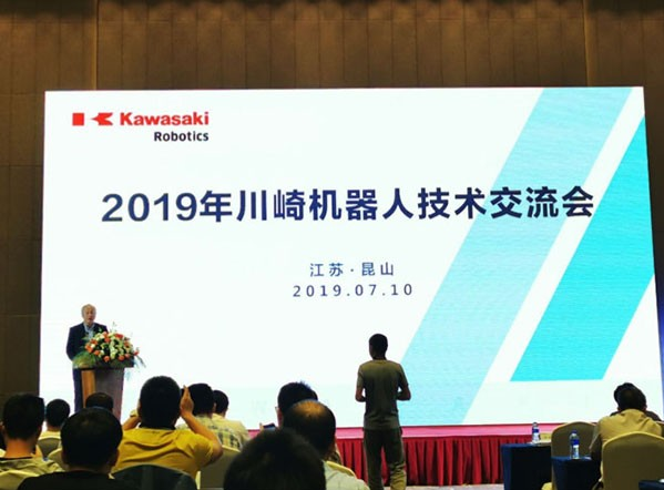 物流行业迎来硬核新技术，机器人混拆混码方案亮相昆山