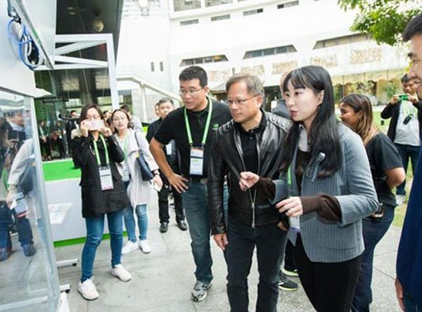 黄教主亲自点赞！梅卡曼德惊艳亮相英伟达GTC大会