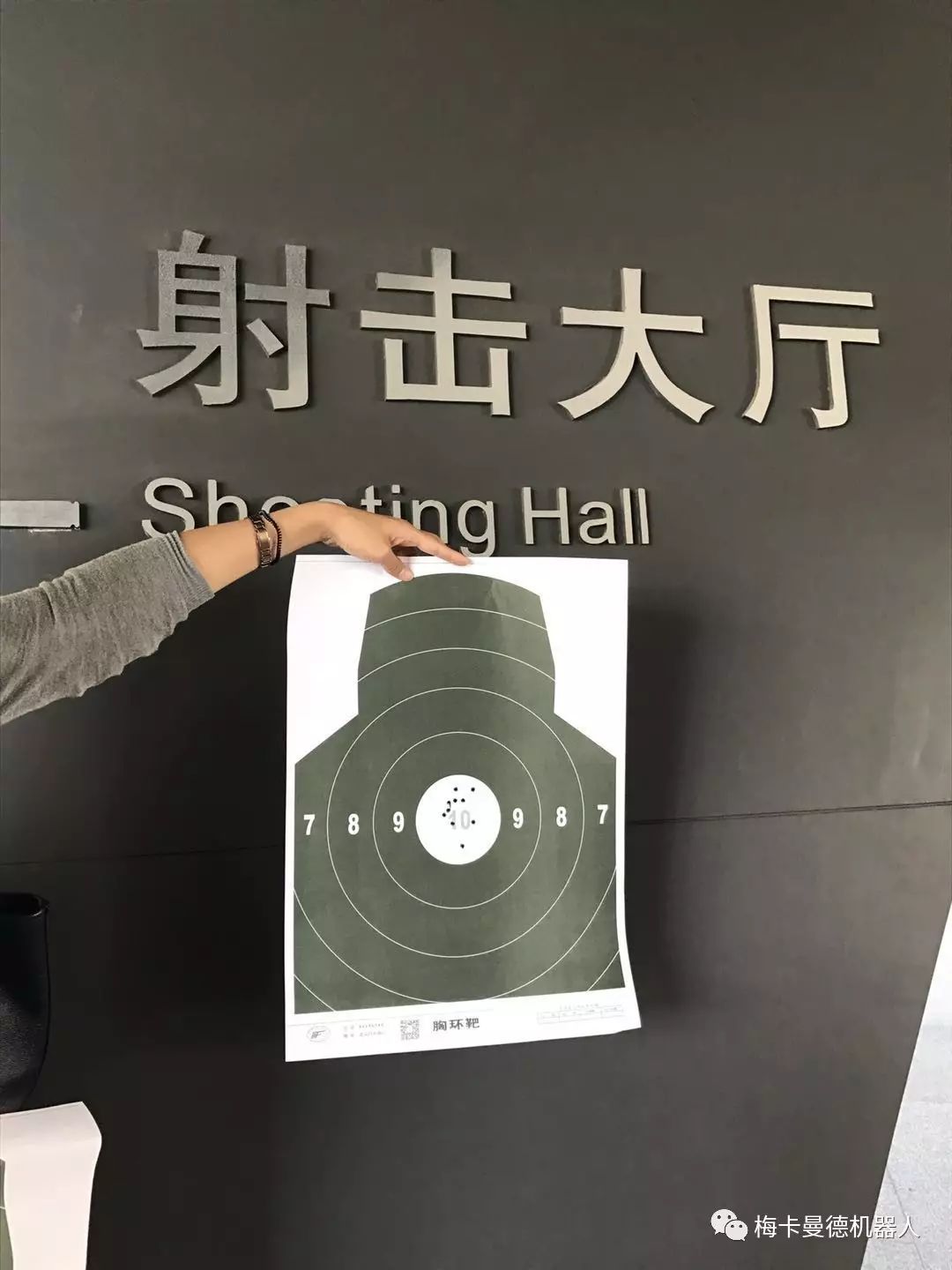 真枪实弹！这家公司的妹子玩儿枪比冷锋还6！
