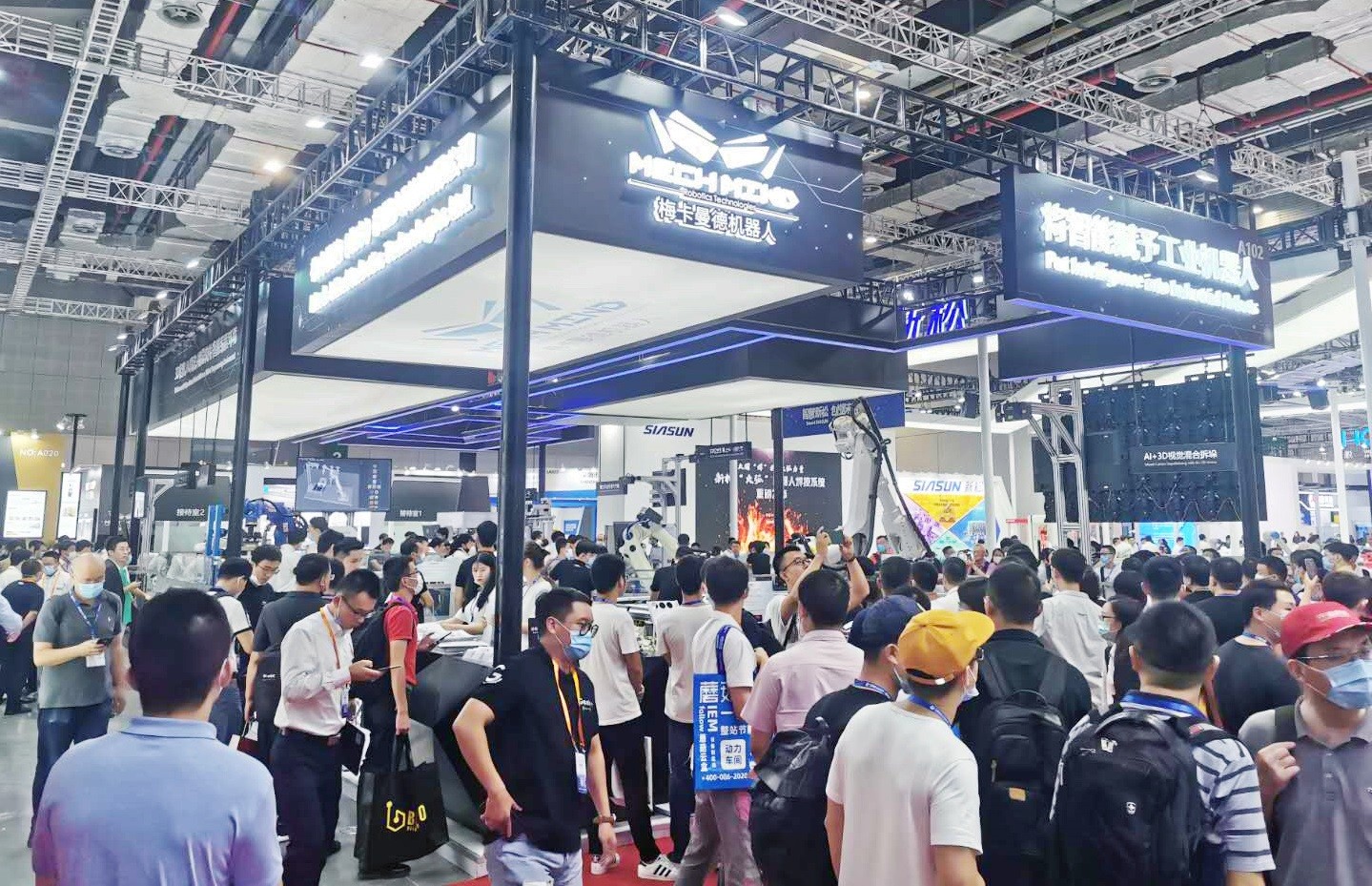 梅卡曼德工博会现场|3大新品、7大解决方案、10大合作展台，奏响“智造”之声