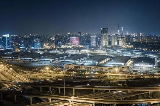 梅卡曼德携手快仓，CeMAT物流展上共绘“智慧物流”未来蓝图